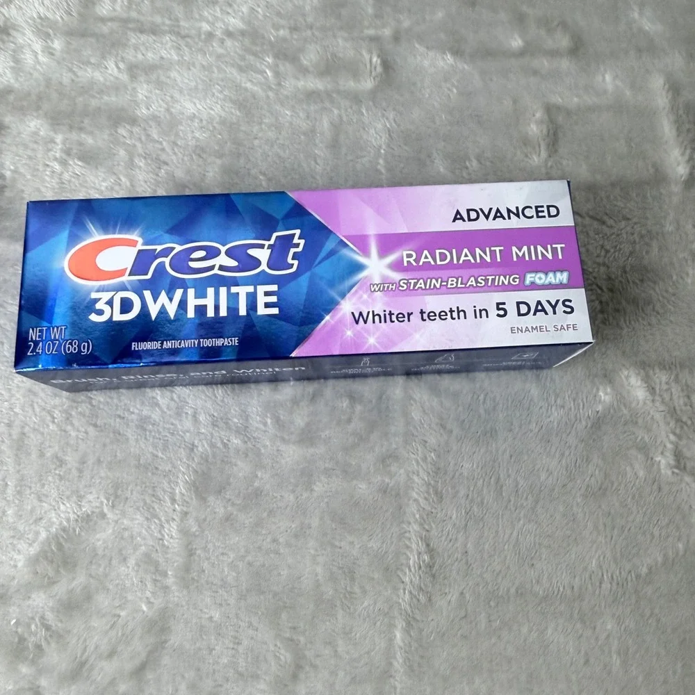 Crest Oral-B Oral Care Bundle Unisex OS Blue Green Mouthwash Toothpaste Brush